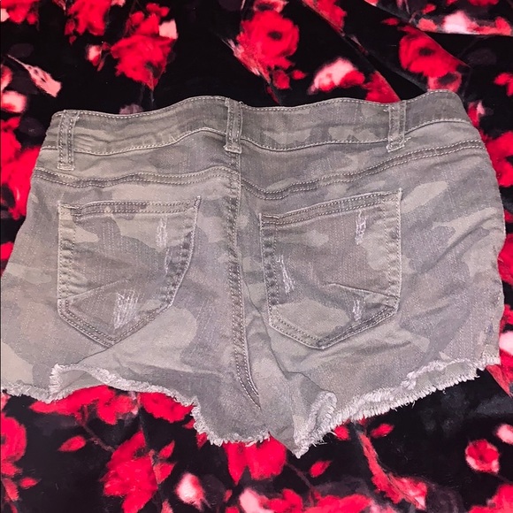 Camo Shorts - Picture 2 of 3